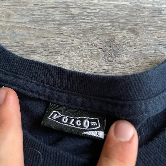 vintage y2k 2000s volcom skater brand square logo spellout t-shirt navy blue - Picture 3 of 6
